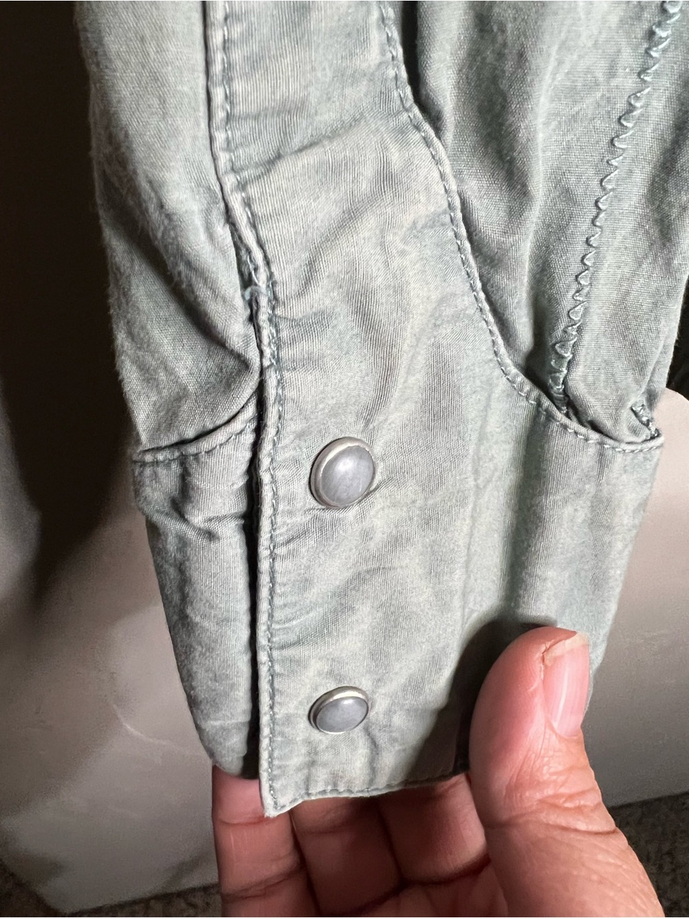 Wrangler Sage Green Embroidered Western Pearl Snap Button Down Boho Cowgirl Top - Picture 8 of 11